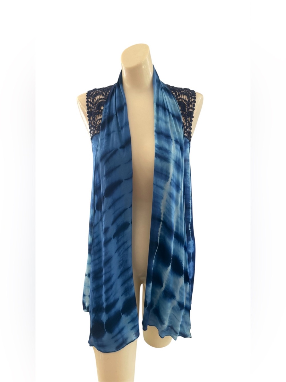 Chico’s Blue Tie-Dye Open Front Vest with Crochet Shoulders Size 1